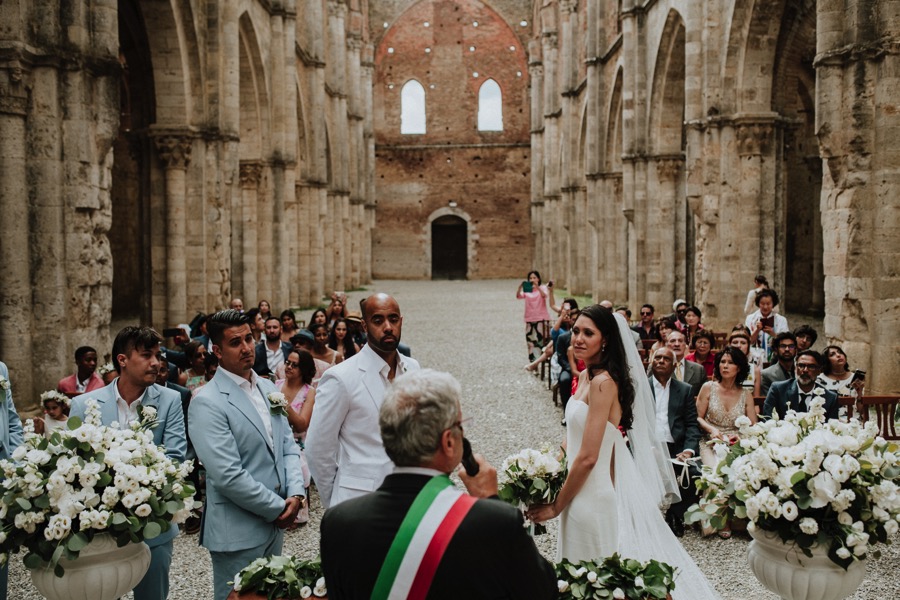 celebrating wedding in San Galgano