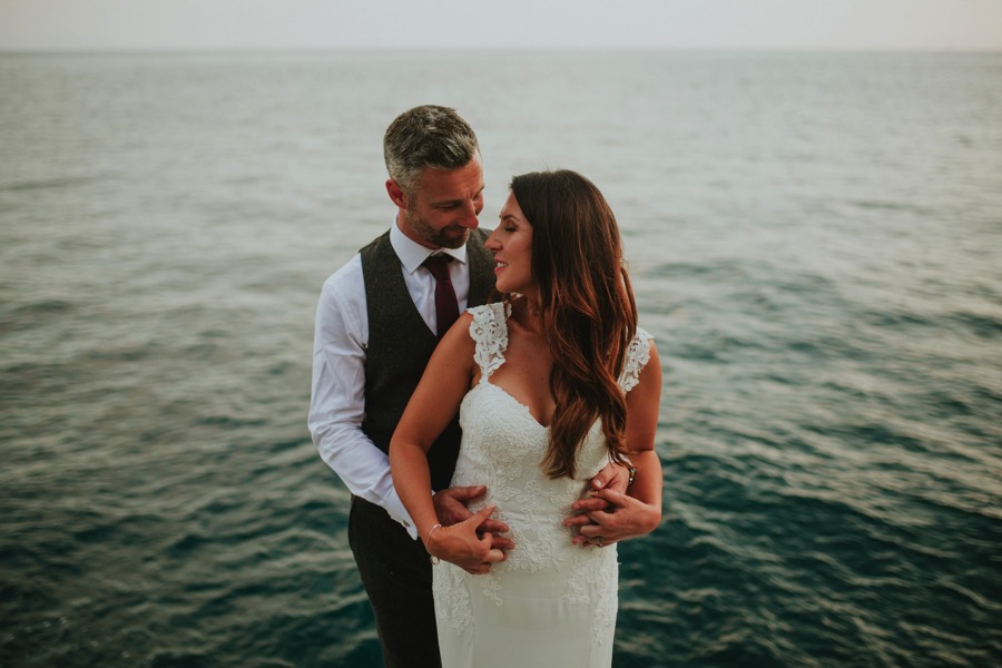 portrait of Bride and groom in Hotel Marmorata by the seaside